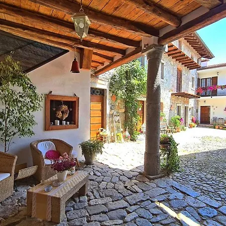 Valnascosta Guest house