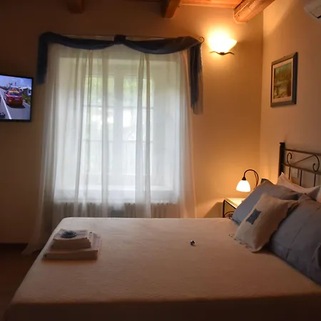 Pensión Valnascosta 3*