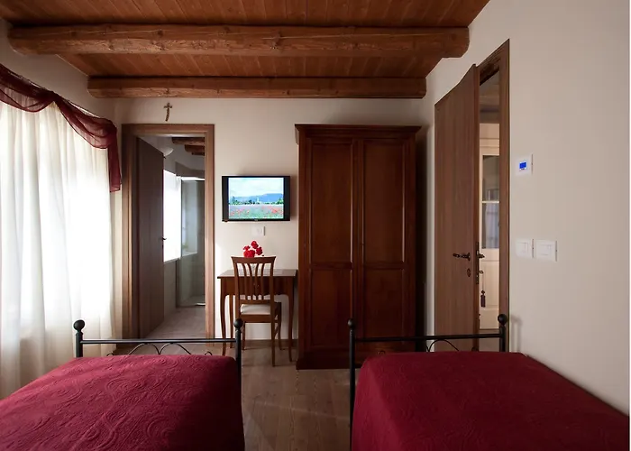 Valnascosta بيت ضيافة