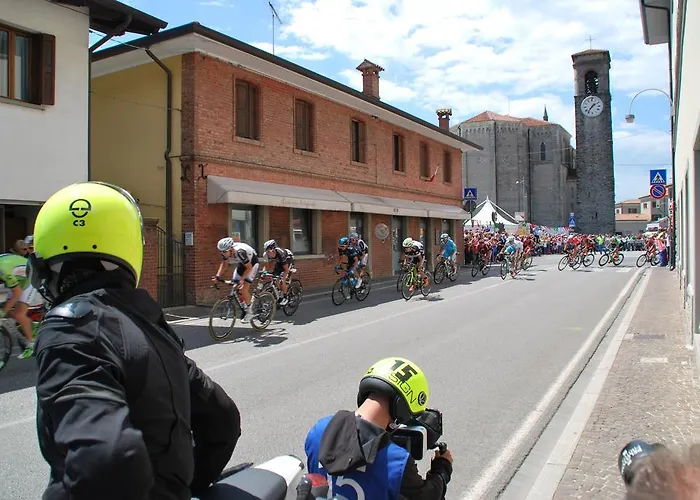 Valnascosta بيت ضيافة